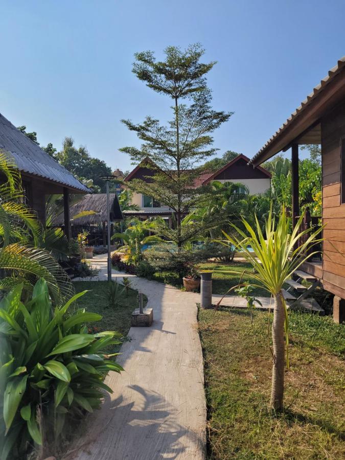 Mister Check Paradise Si Chiang Mai Exterior foto