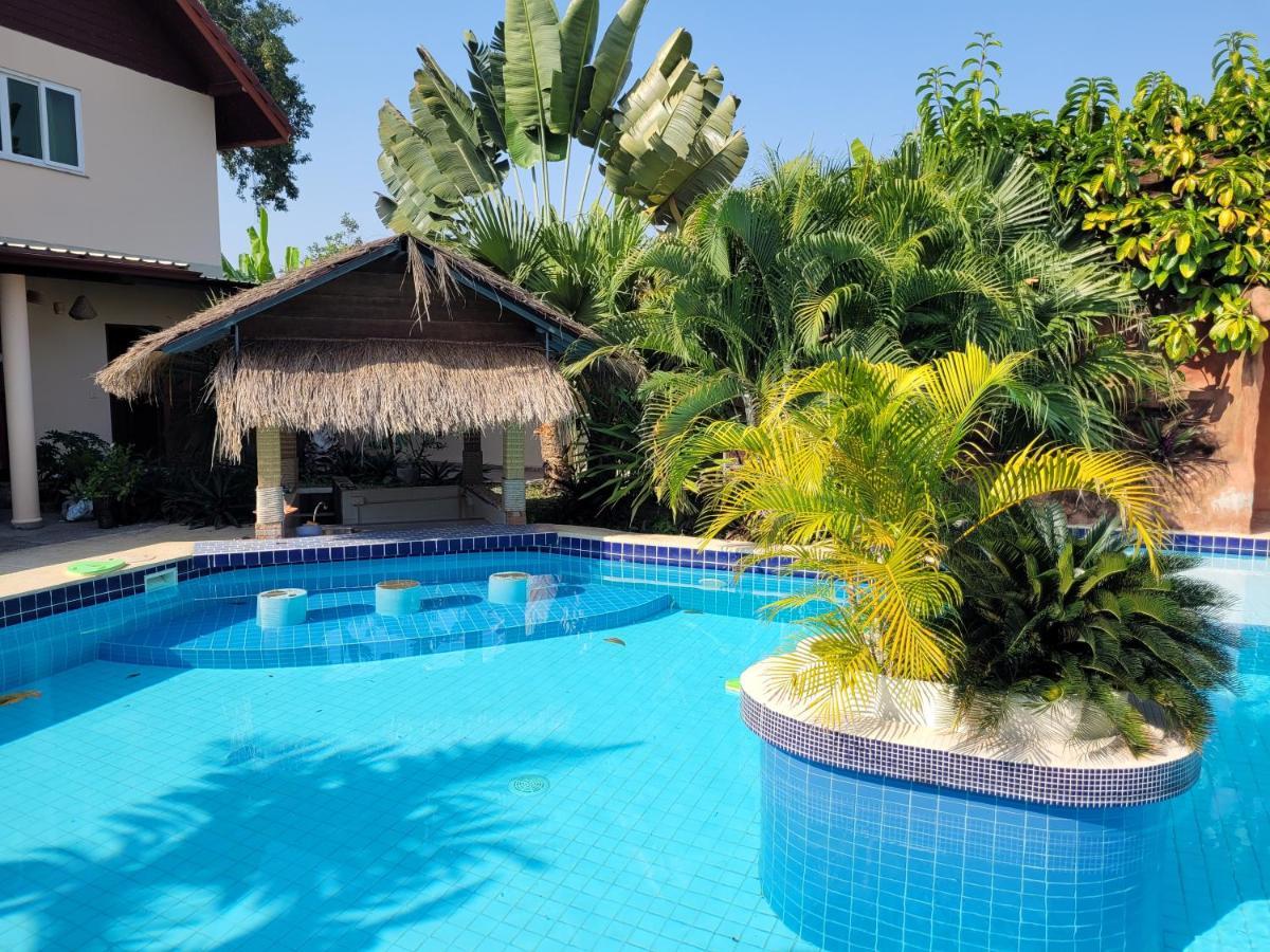 Mister Check Paradise Si Chiang Mai Exterior foto