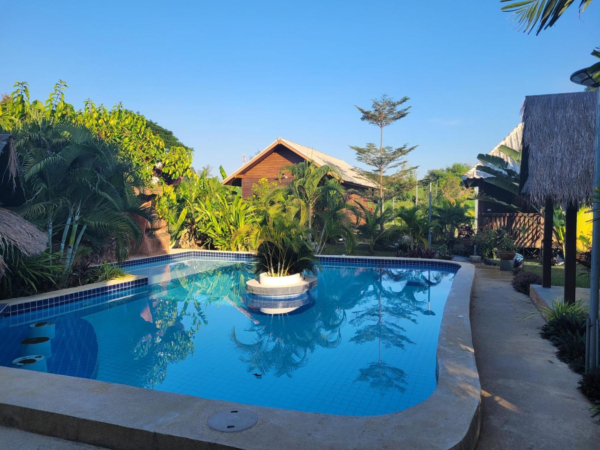 Mister Check Paradise Si Chiang Mai Exterior foto